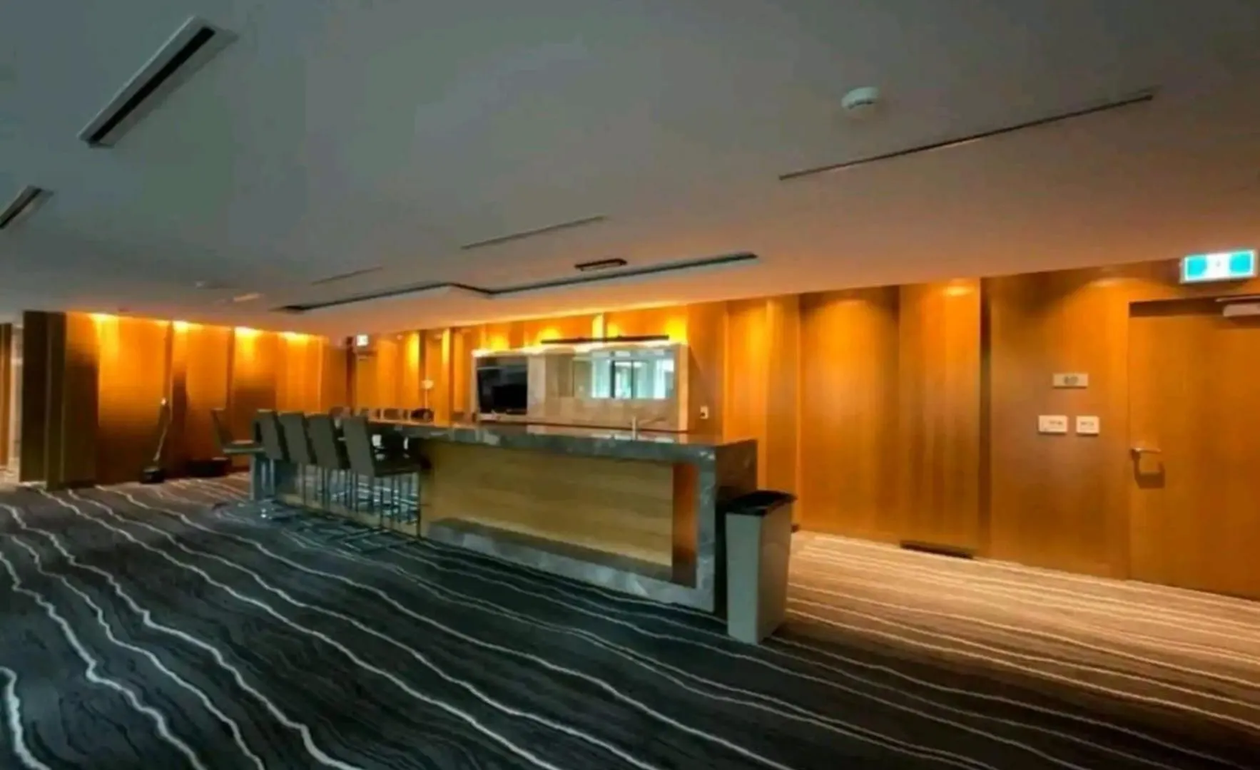 アパート Cn Tower View With Free Parking, Pool, Gym, Free Skating, And More トロント